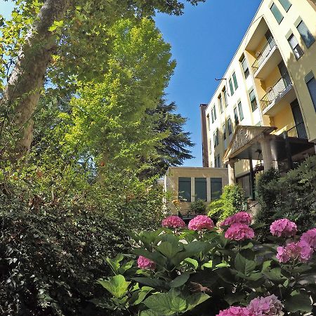 Hotel Salus 萨利切温泉 外观 照片